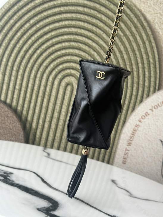 Picture of Chanel Handbags 2 _SKUfw239833325fw